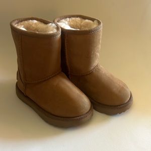 Lightly used Uggs